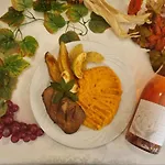 Boglarka Panzio - Etterem 3* Mezőkövesd