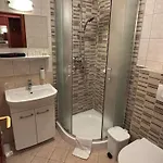 بيت ضيافة Boglarka Panzio - Etterem 3*