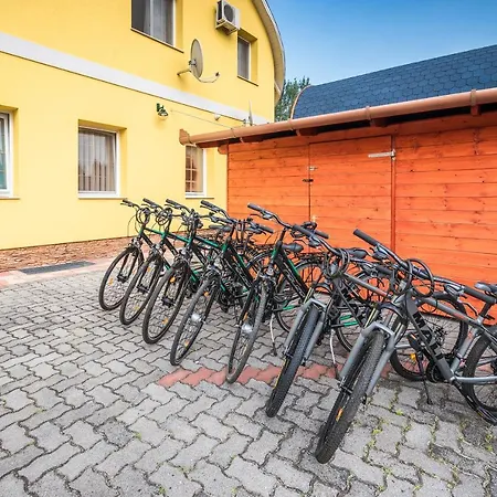 Guest house Boglarka Panzio - Etterem Es Apartmanhazak