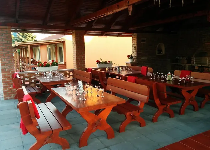 Boglarka Panzio - Etterem Es Apartmanhazak Mezőkövesd